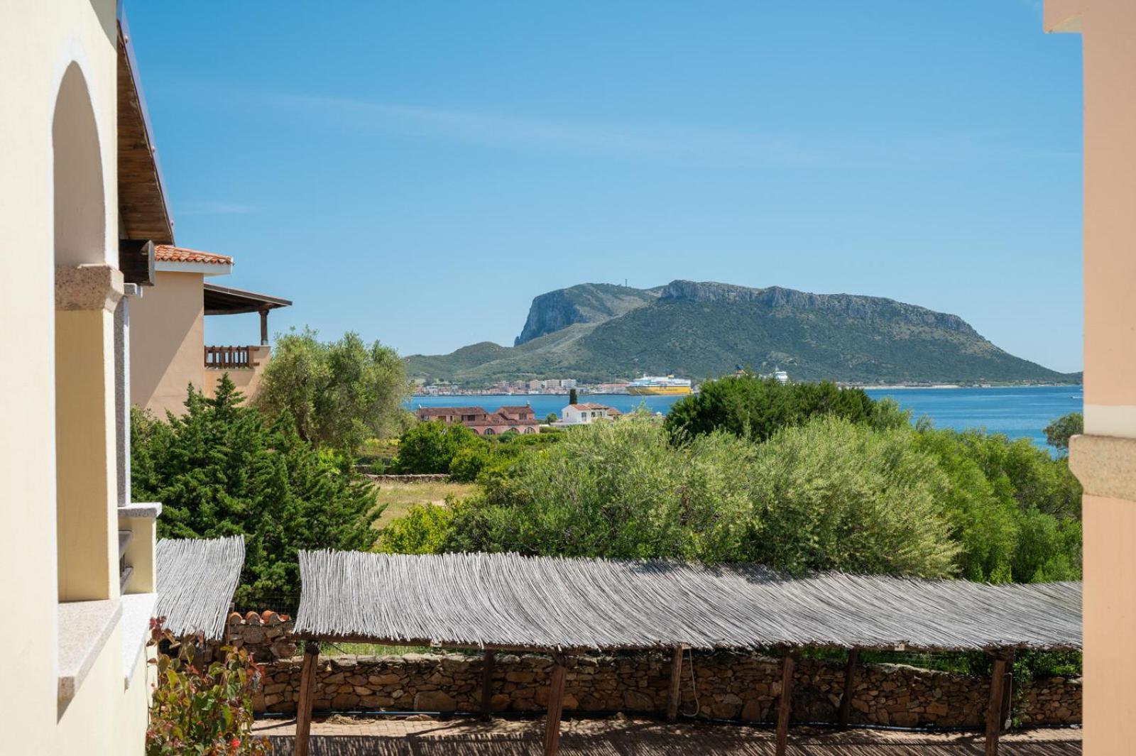 Spiaggia Bianca Pedra Rosa - Your House In Sardinia Golfo Aranci Kültér fotó